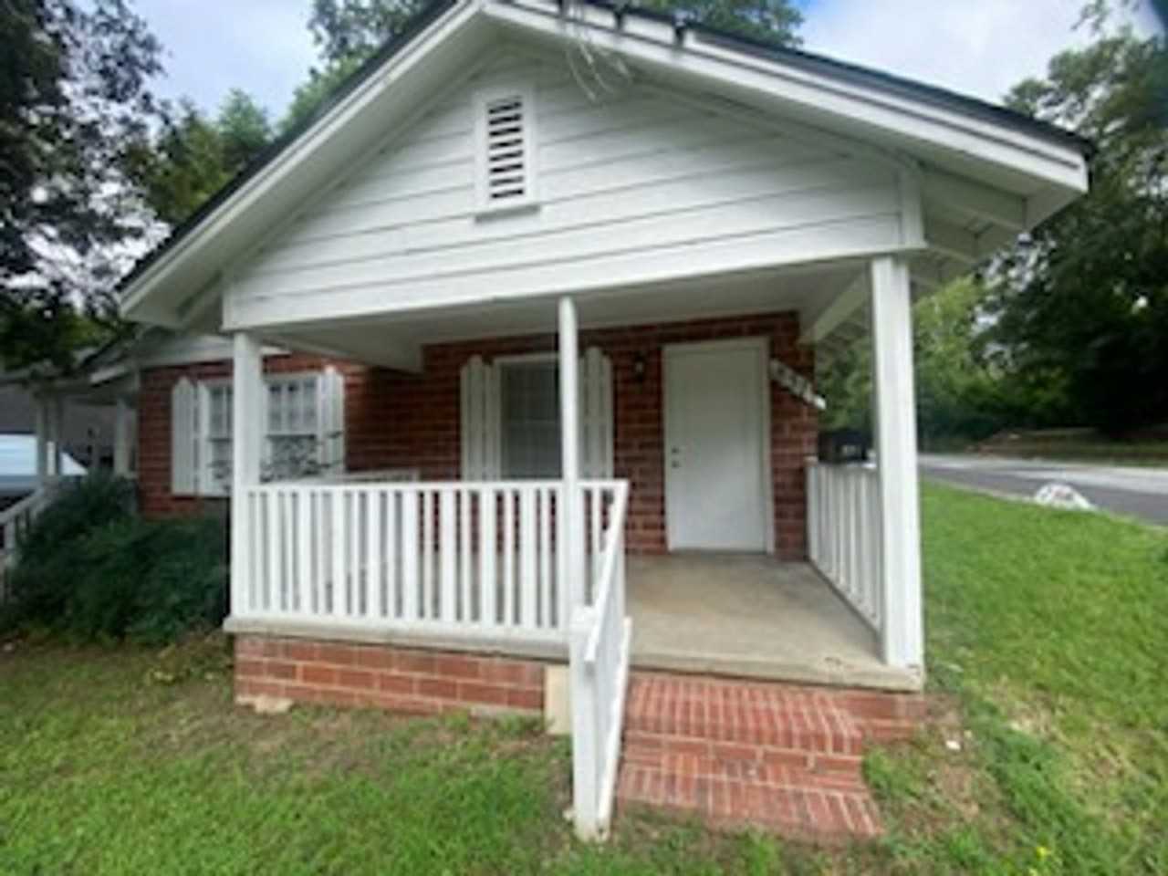 837 Fulton Avenue - Photo 3 of 11