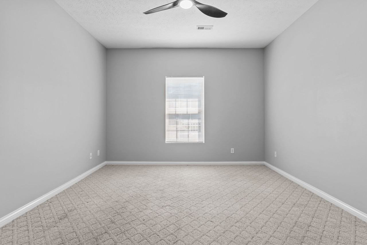 North Red Oak Court - Photo 7 of 29