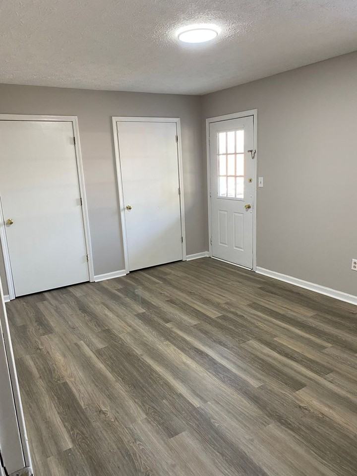 E College Ave - Photo 3 of 20