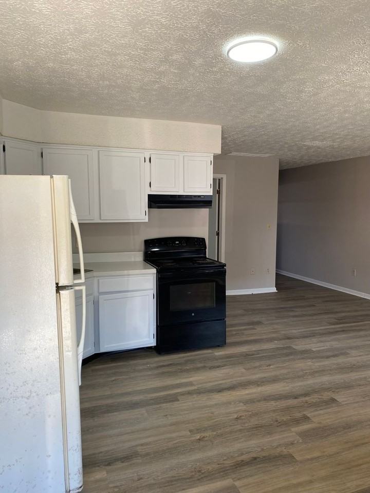 E College Ave - Photo 6 of 20