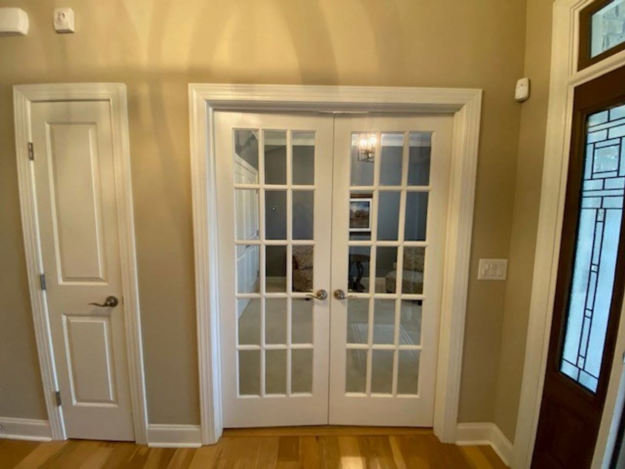 1333 Garden Springs Ct - Photo 4 of 41