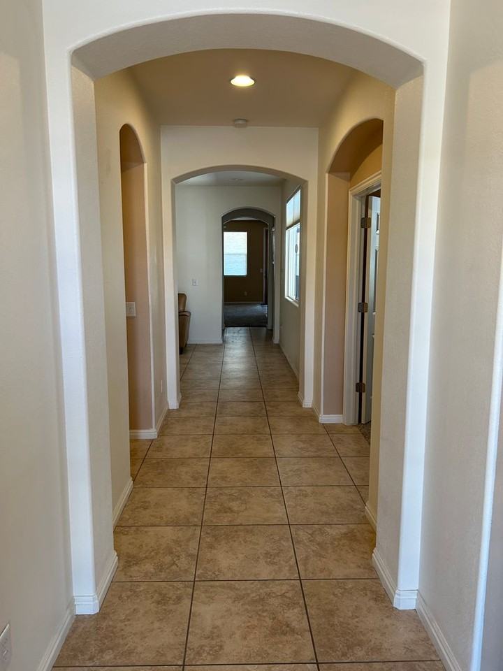 1440 Oakmont Rdg - Photo 3 of 25