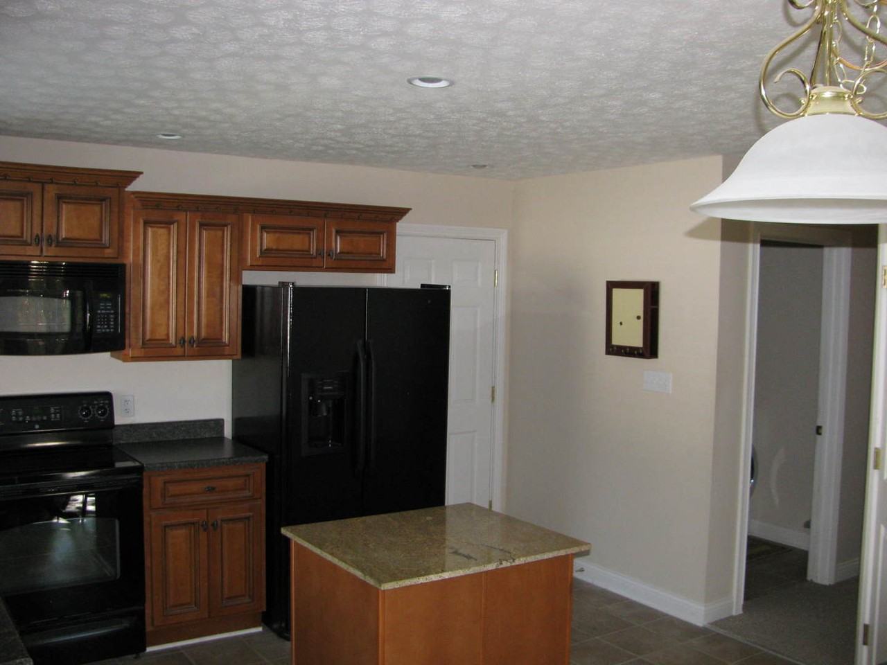 1606 Cedar Springs Ct - Photo 3 of 24