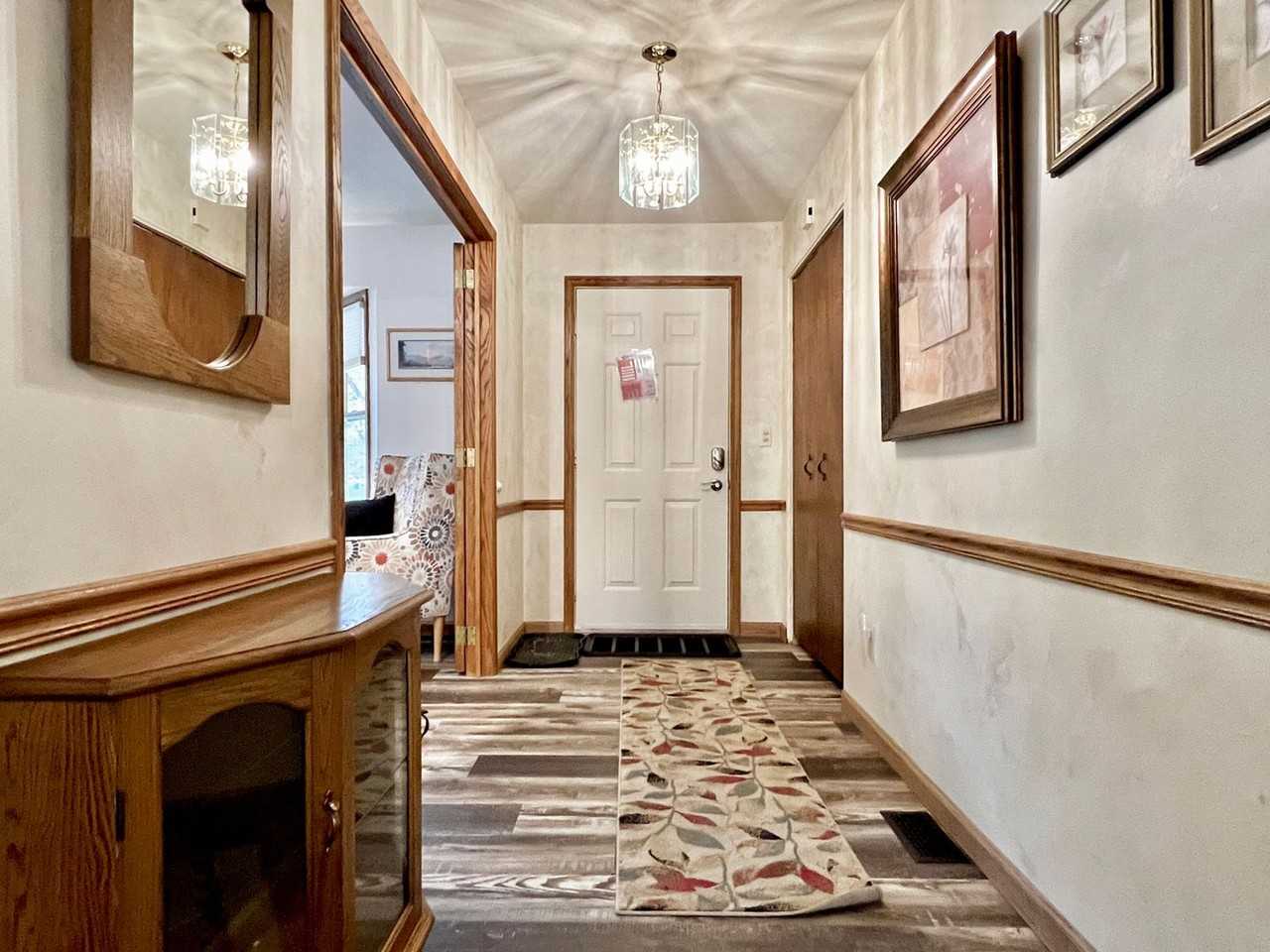 4310 Shawn Dr - Photo 2 of 32