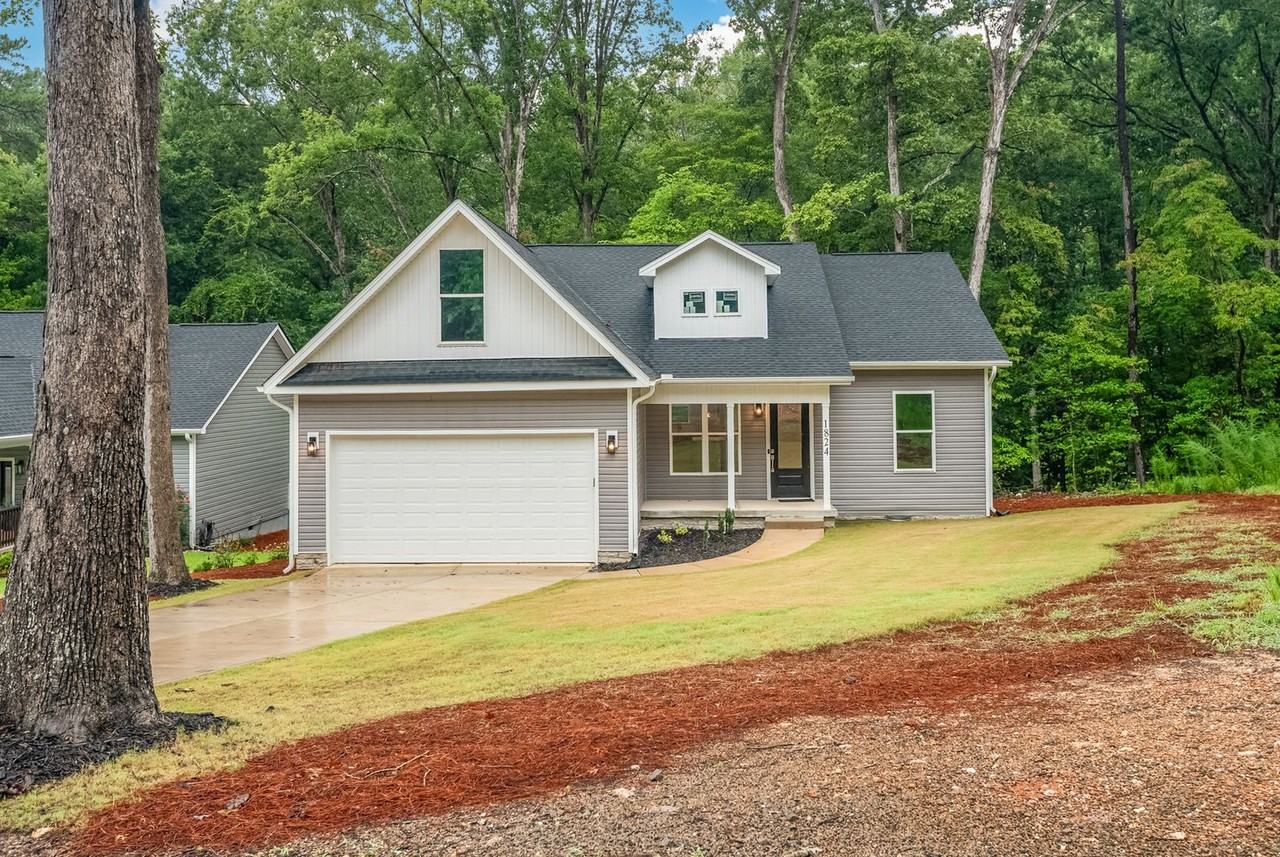 1824 Irish Blvd - Photo 2 of 24