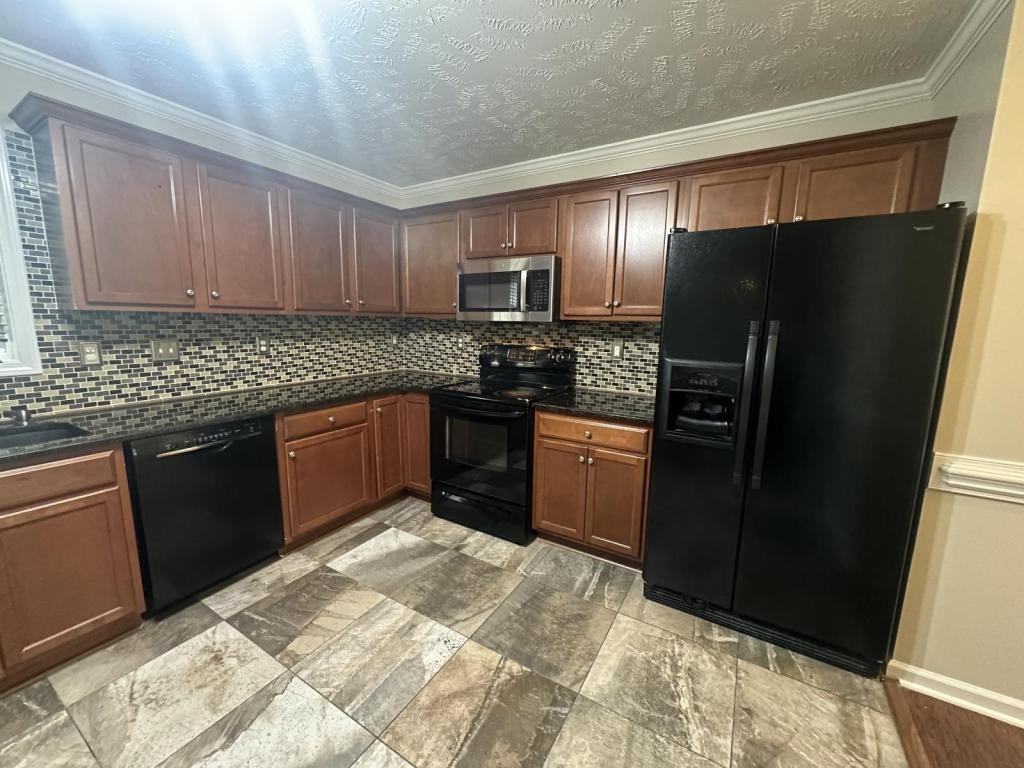 3571 S Peak Dr - Photo 7 of 23