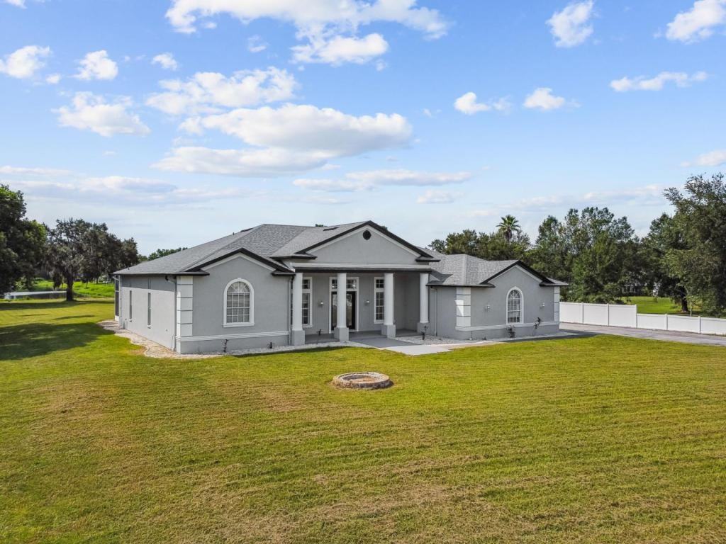 6644 Country Club Rd - Photo 3 of 50