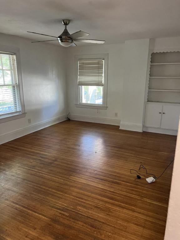 1057 Park Ave - Photo 4 of 7