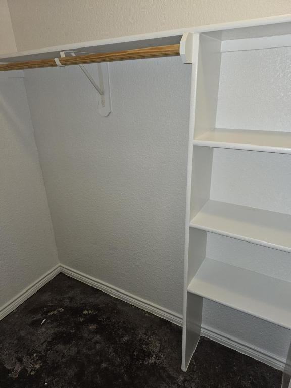 100 Surrey Ln - Photo 2 of 11