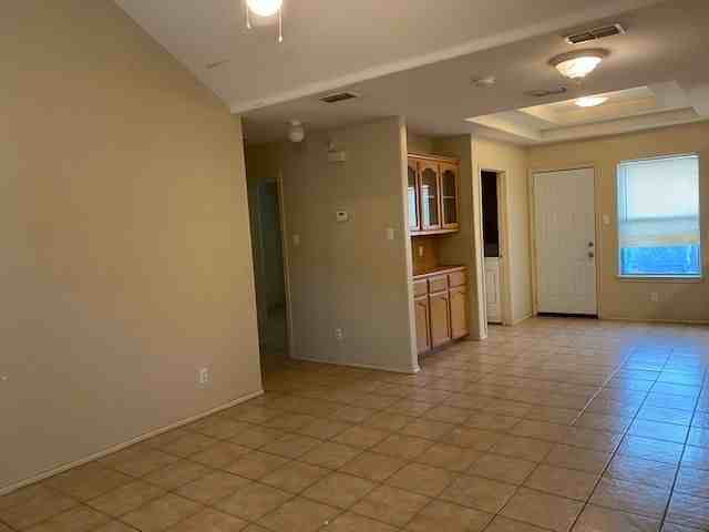 2117 W Western Dr ##3 - Photo 2 of 11