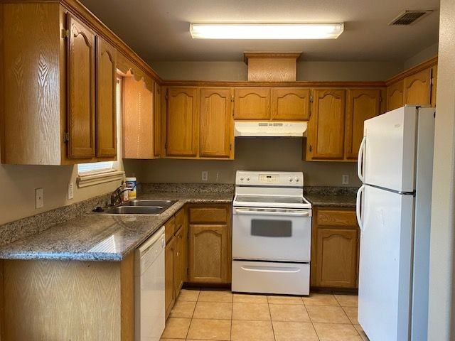 2117 W Western Dr ##3 - Photo 3 of 11