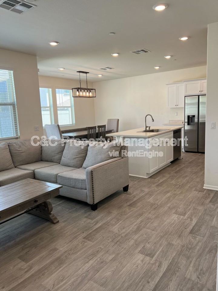 17169 Gray Pine Pl - Photo 5 of 15