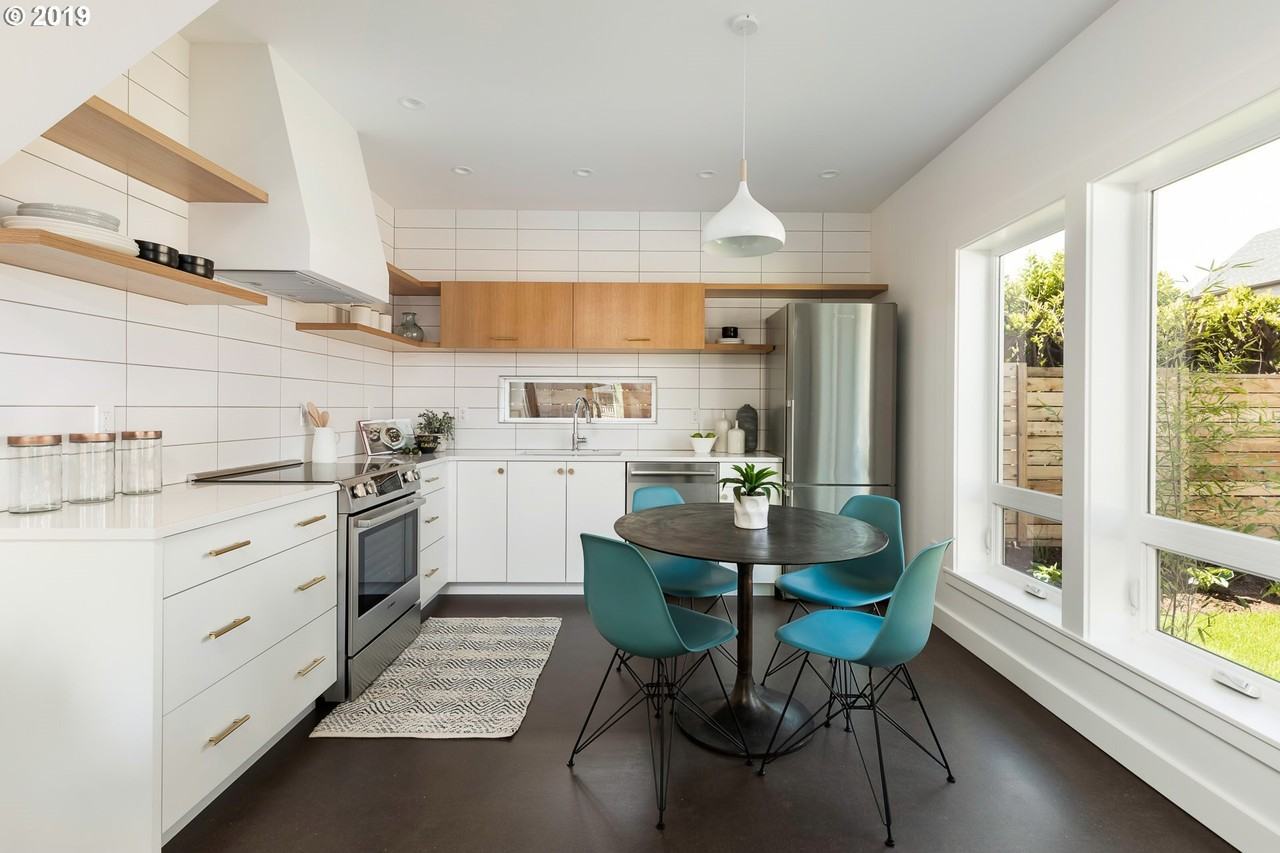 6537 Ne 6th Ave #B - Photo 3 of 13