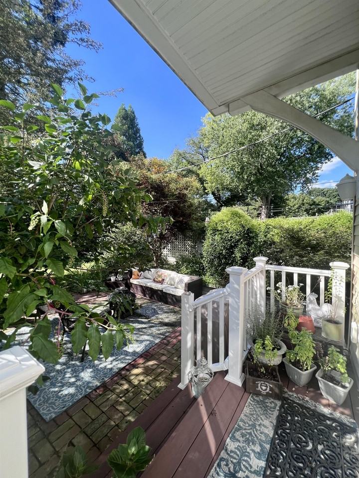 1407 N Grant Ave - Photo 3 of 27