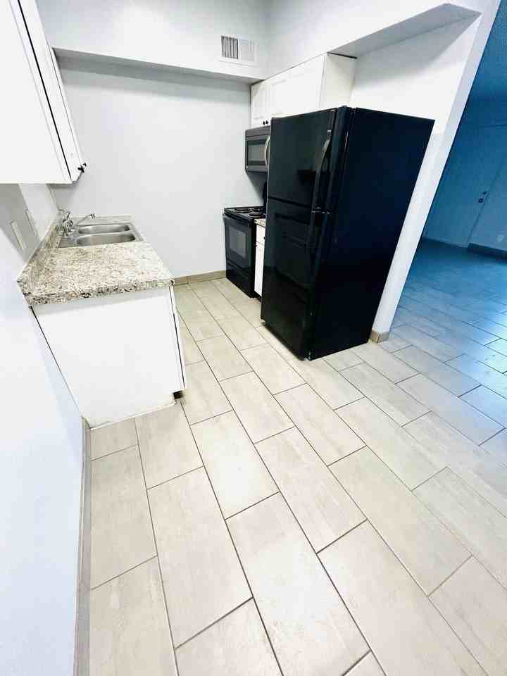 20 W Southern Ave #A - Photo 7 of 21