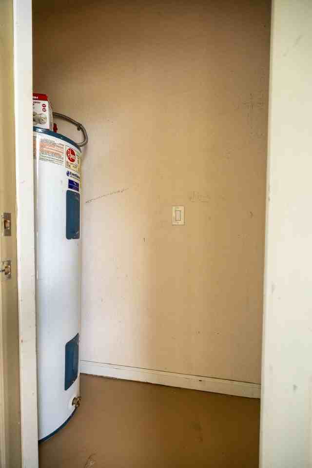 4807 Southwest 44th Circle - Photo 7 of 37