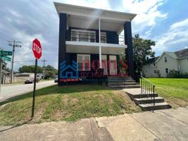 featured image of 800 Line St Unit D