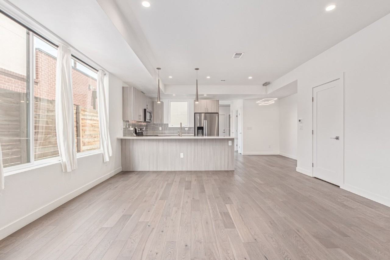 1332 N Perry St - Photo 5 of 24