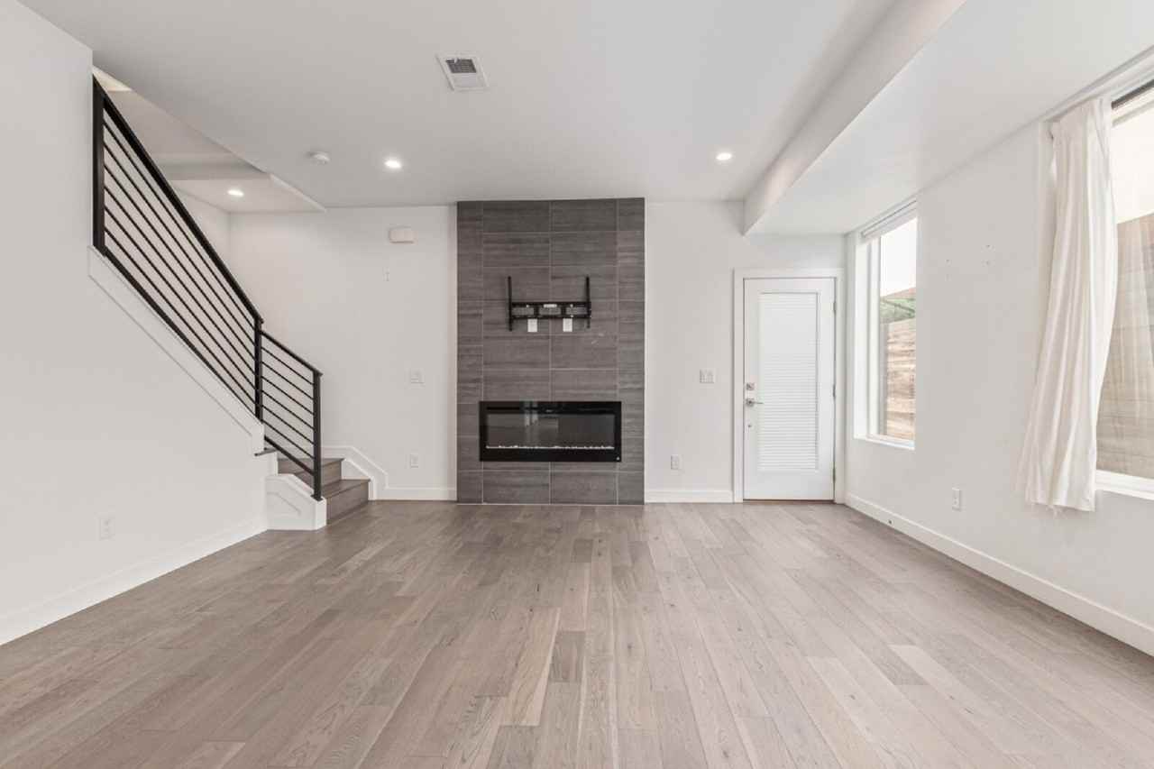 1332 N Perry St - Photo 7 of 24