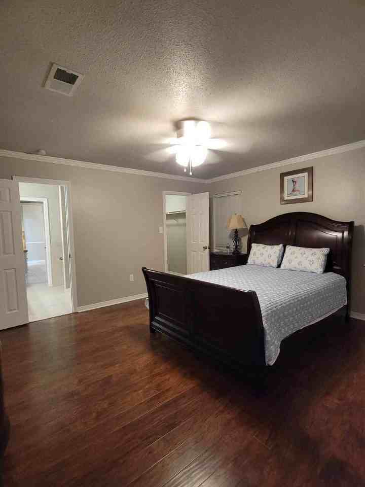 2589 Santa Rosa Cove