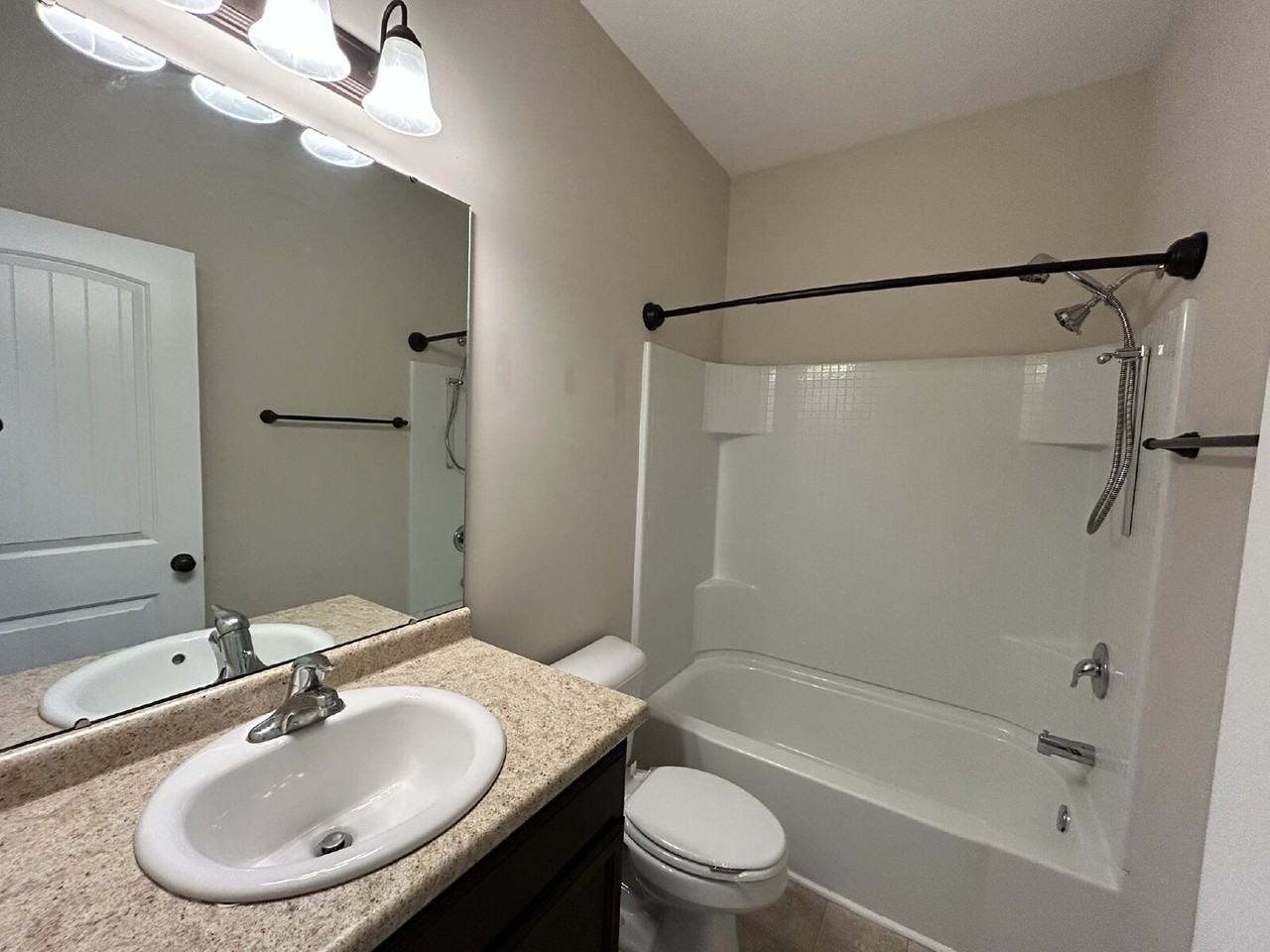 139 Wellspring Ter - Photo 6 of 13