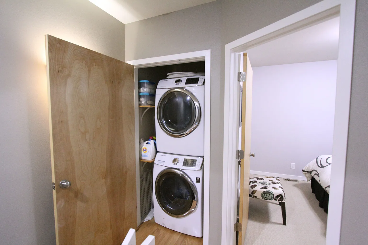 826 25th Street - Photo 7 of 14