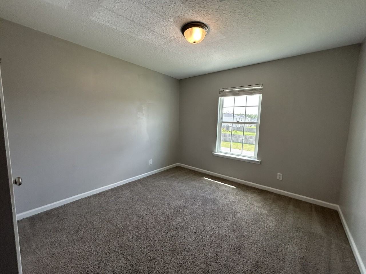 206 Summerhill Dr Ne - Photo 6 of 14