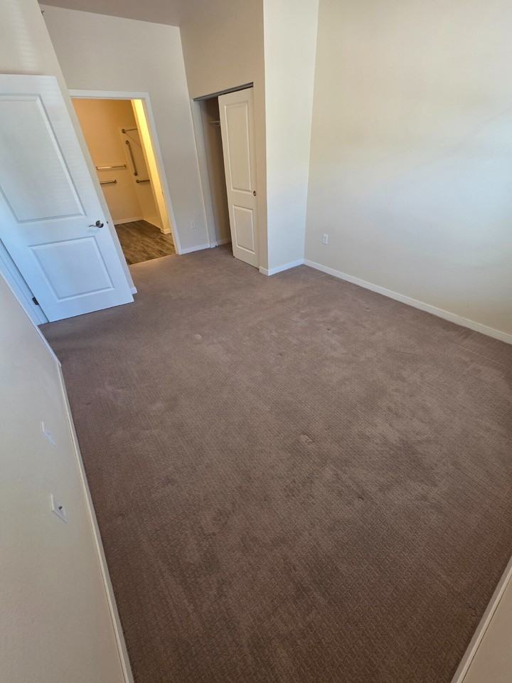 1427 Center Point Rd Ne #104 - Photo 7 of 12