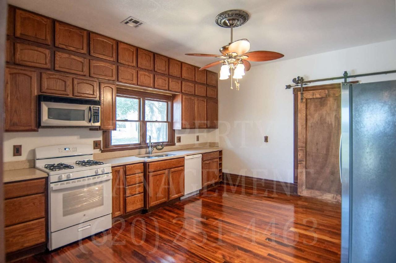 2529 Ns 410 Rd - Photo 2 of 24