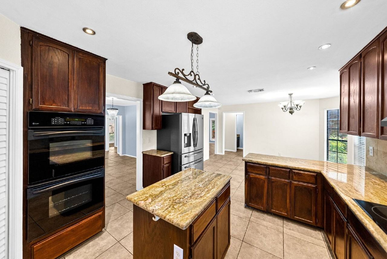 17902 Crystal Knl - Photo 5 of 50