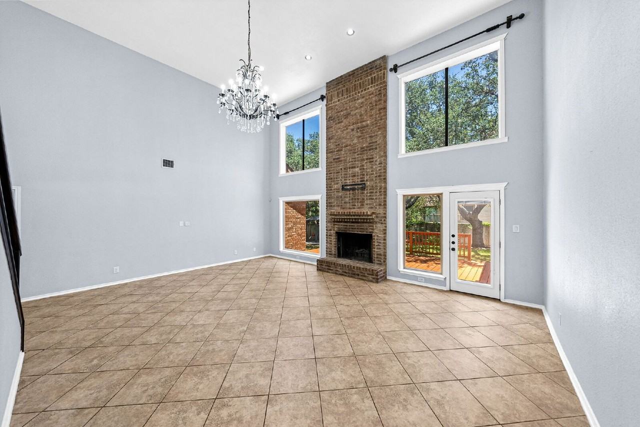 17902 Crystal Knl - Photo 7 of 50