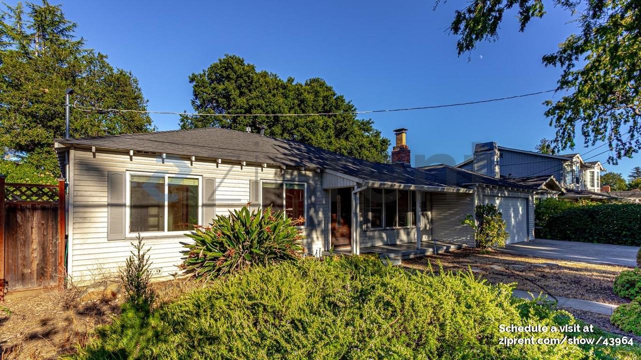1334 Floyd Ave - Photo 4 of 19