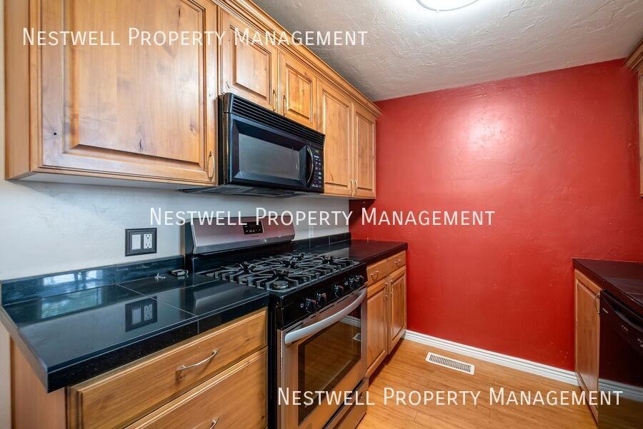 2891 S 2955 W - Photo 3 of 18