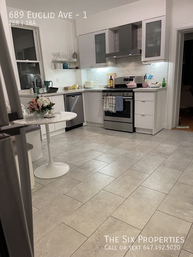 689 Euclid Avenue #1 - Photo 7 of 10