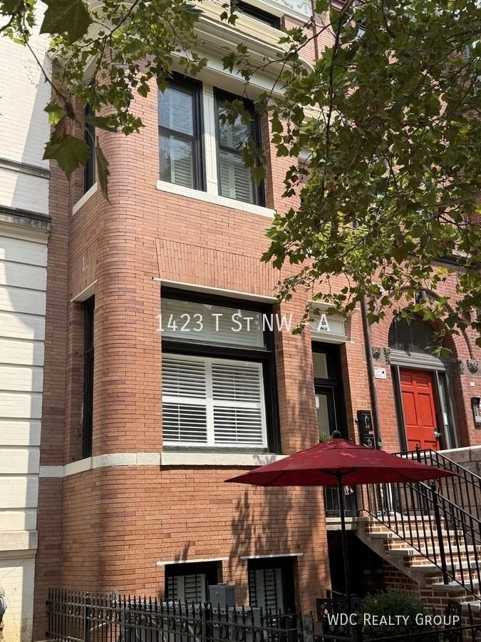 1423 T St Nw #A - Photo 4 of 34