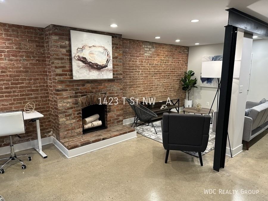 1423 T St Nw #A - Photo 6 of 34