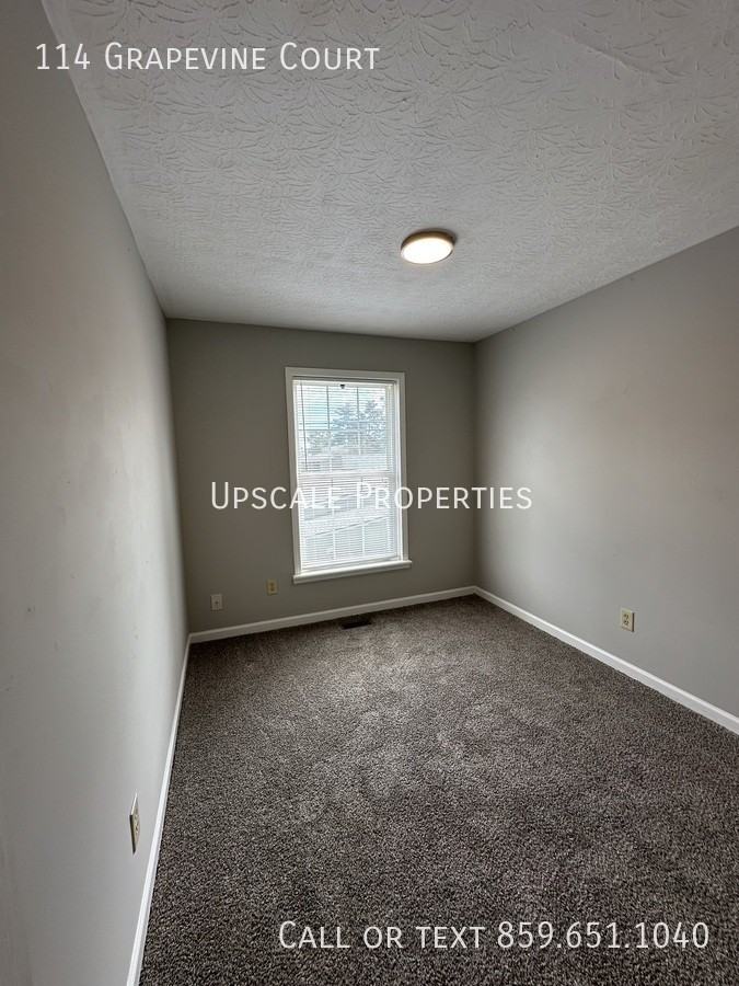 114 Grapevine Court - Photo 5 of 9