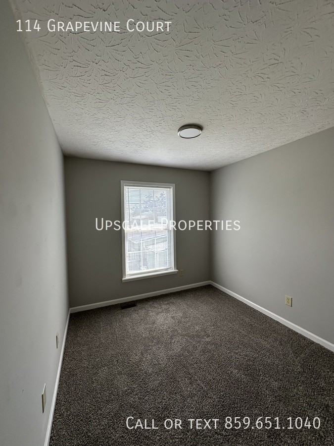 114 Grapevine Court - Photo 6 of 9