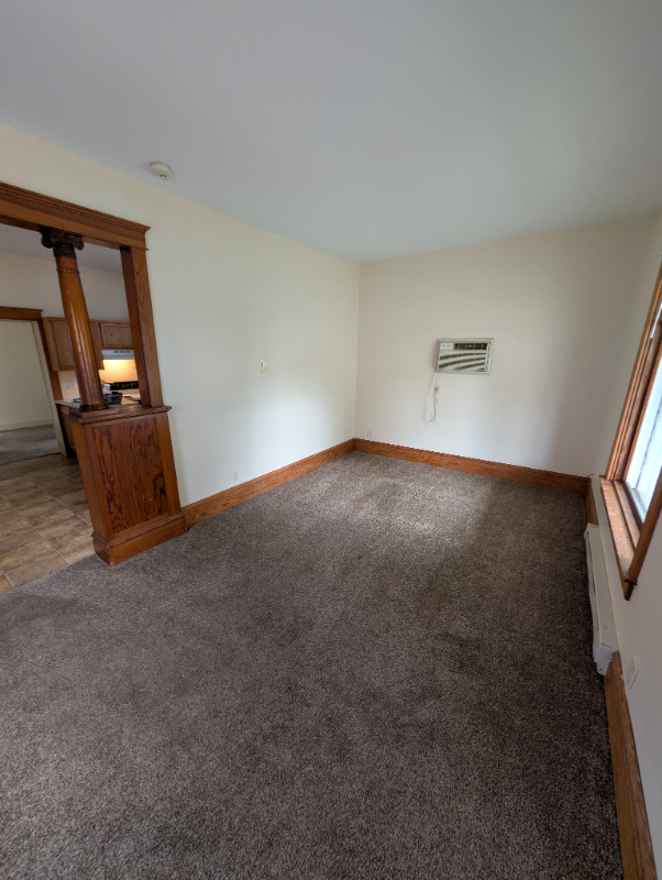 1827 Bellinger St - Photo 2 of 20