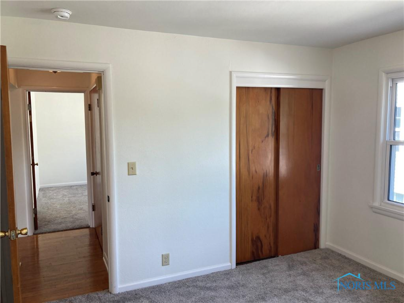 812 Colwell St #1 - Photo 3 of 4