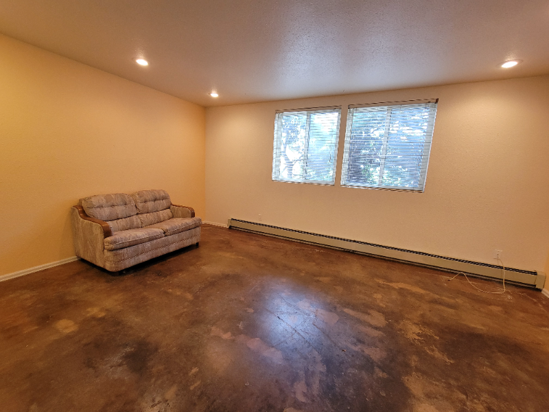 837 Denver St #837 - Photo 2 of 7