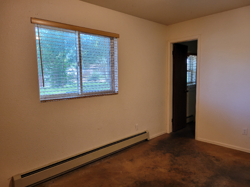 837 Denver St #837 - Photo 3 of 7