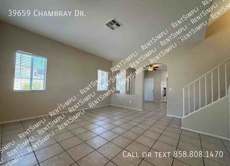 39659 Chambray Drive - Photo 4 of 42