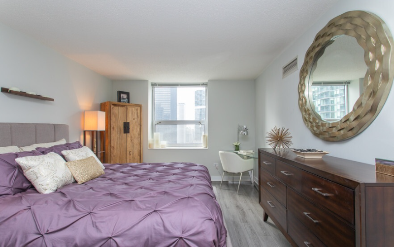 573 N State St #1003 - Photo 3 of 11