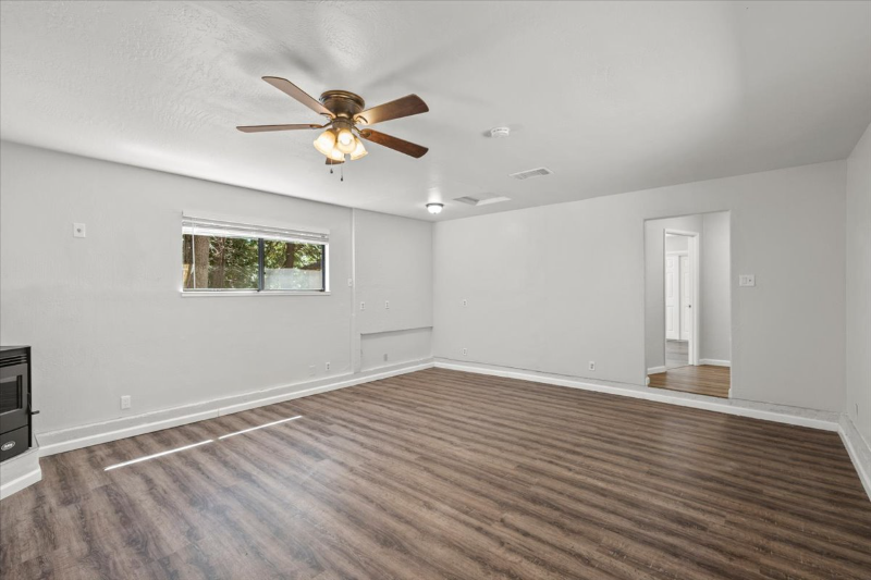 5291 Buckhorn Rd - Photo 2 of 20