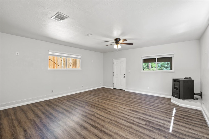 5291 Buckhorn Rd - Photo 3 of 20