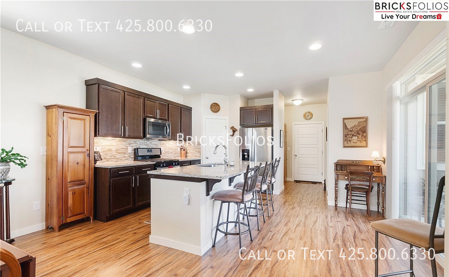 11557 174th St E - Photo 2 of 30