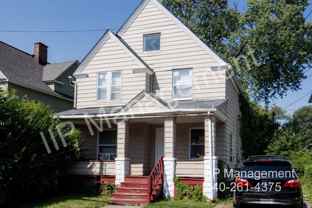 2142 W 105th St #UP - Photo 1 of 1