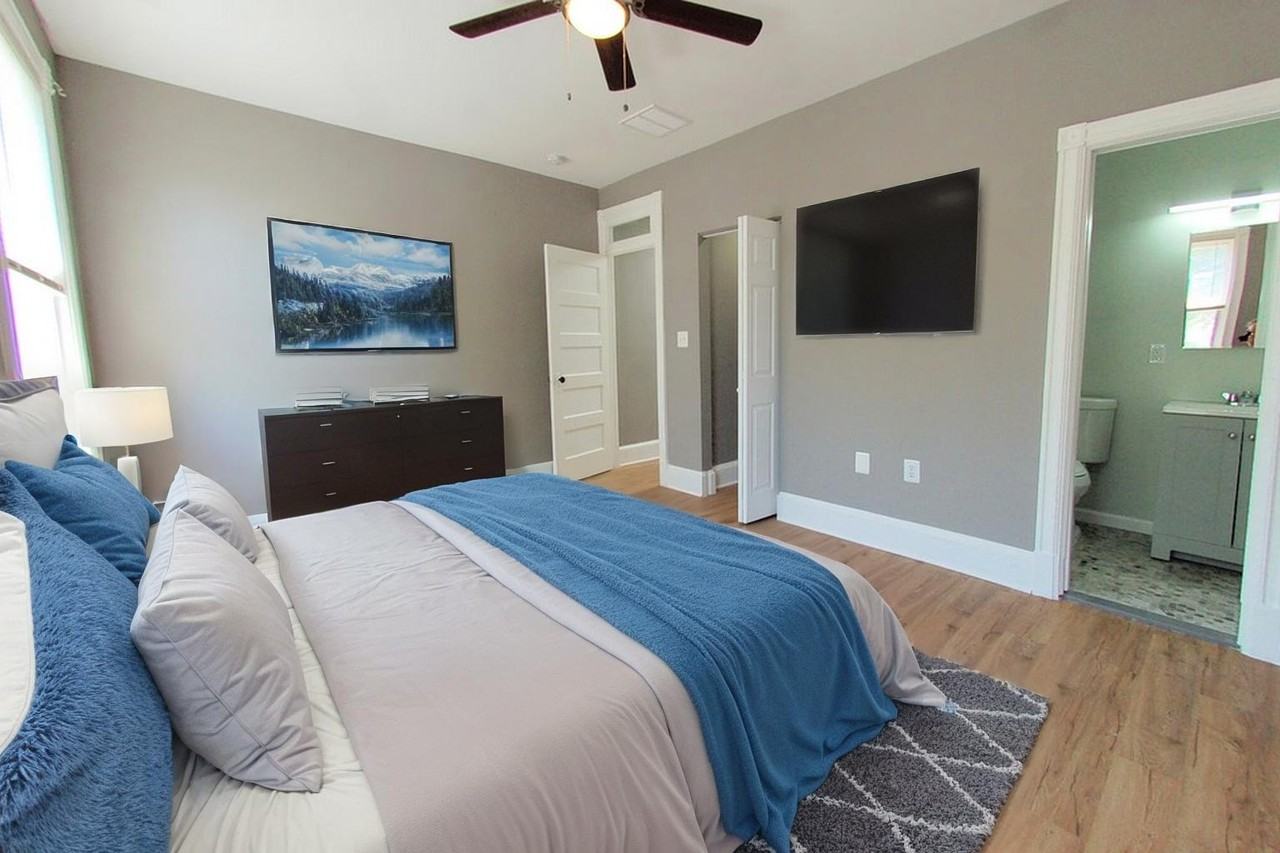 1303 Florida Ave Nw - Photo 4 of 13