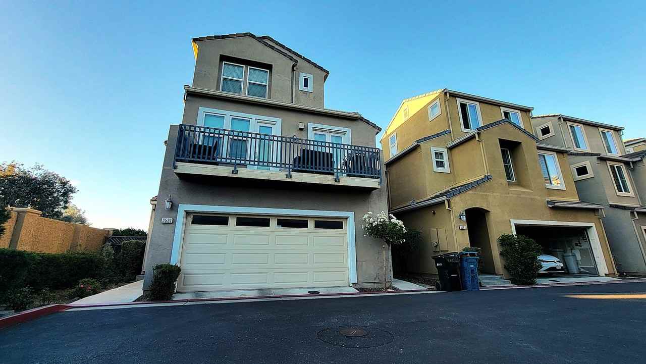 3591 Wolf Place - Photo 2 of 29